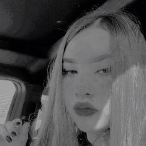 Meet your Posher, Lina